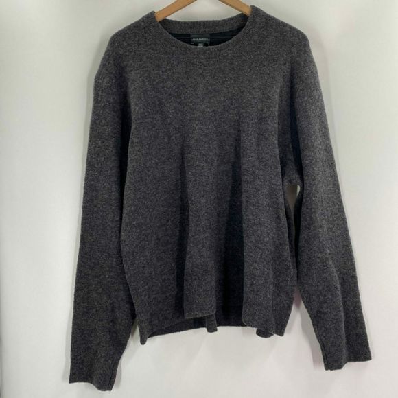 Club Monaco Other - Club Monaco Long Sleeve Crew Neck Pullover Sweater